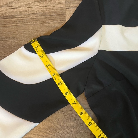 Joseph Ribkoff Black/Vanilla Cover-Up Style SZ 10 - Picture 7 of 11